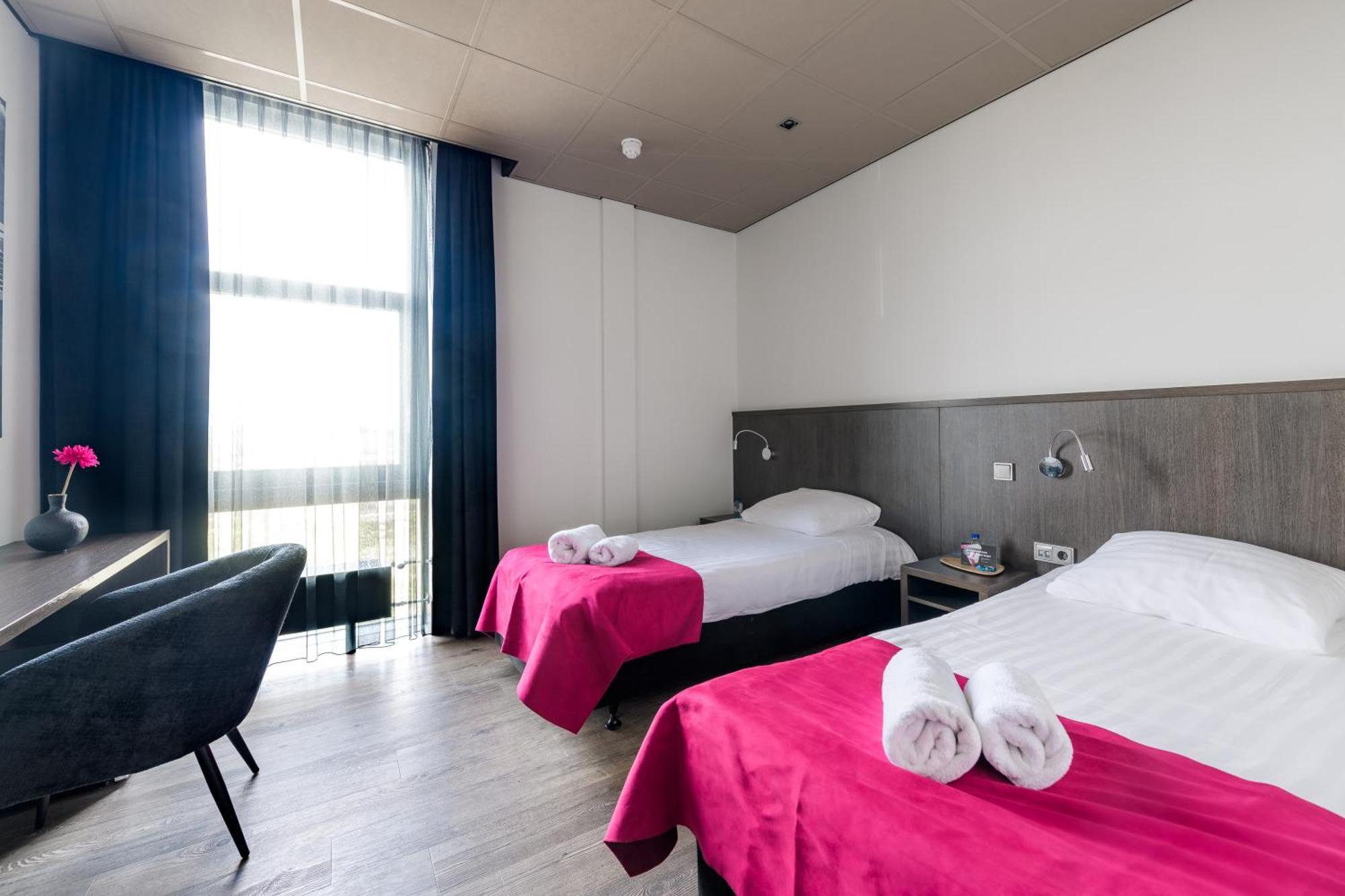Bas World Hotel Veghel Eksteriør billede