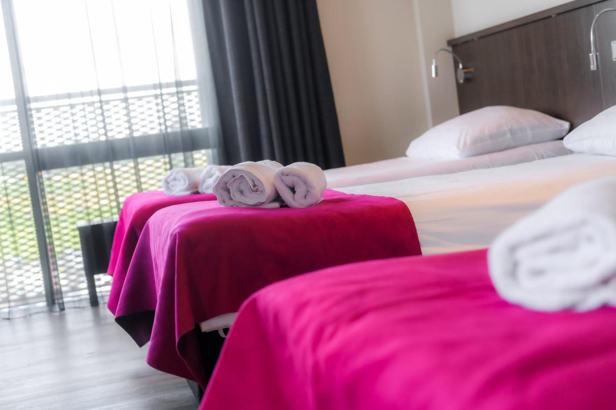 Bas World Hotel Veghel Eksteriør billede